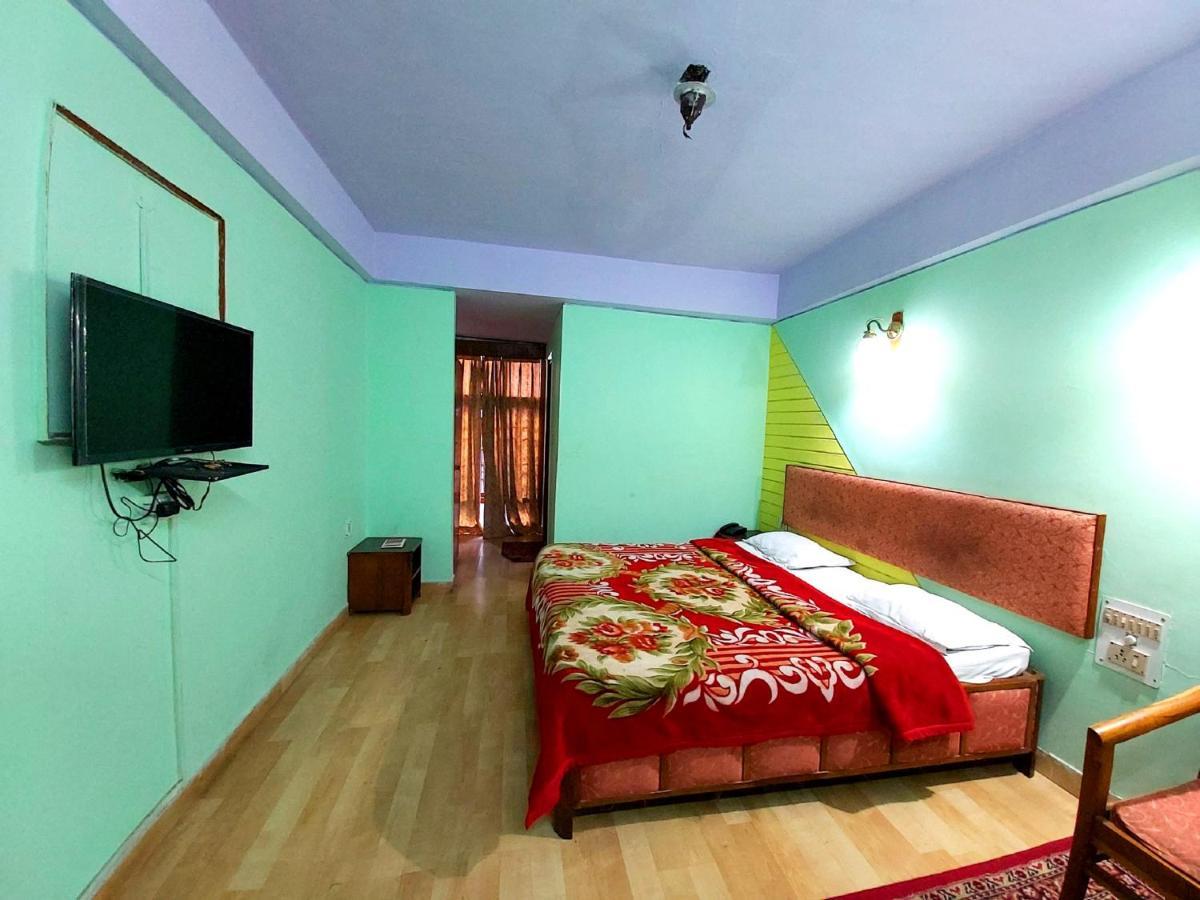 Goroomgo Radha Continental Nainital Exterior photo