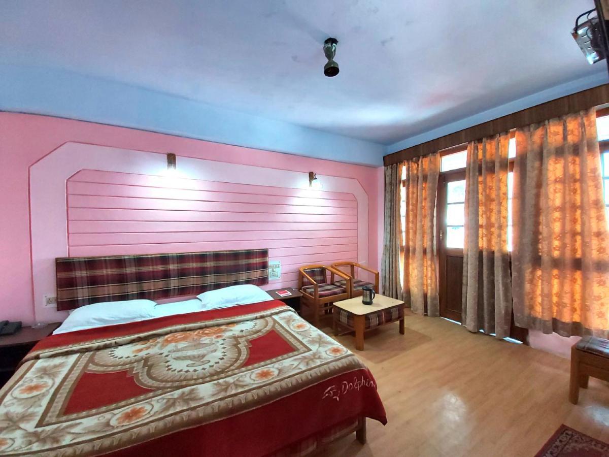 Goroomgo Radha Continental Nainital Exterior photo